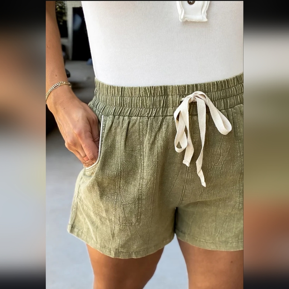 NWT Umgee Olive Green Shorts Size 1XL